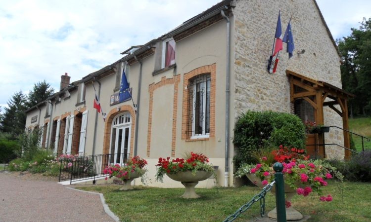 Location de benne à Nanteau sur Lunain
